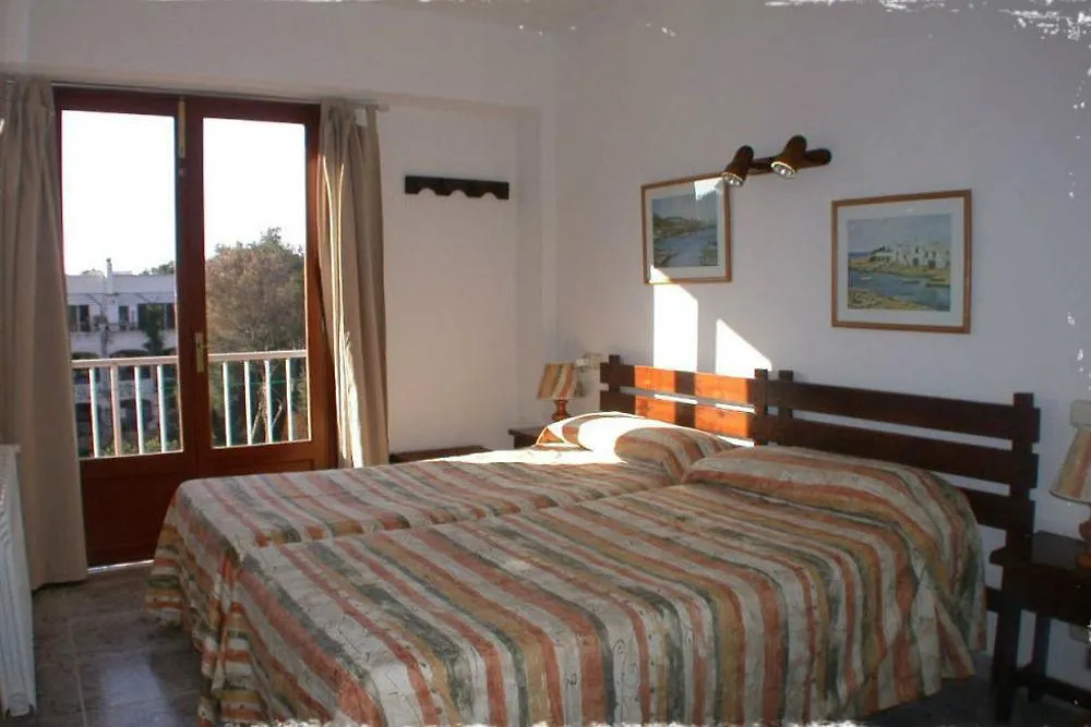 Guest house Villa Lorenzo Cala Figuera
